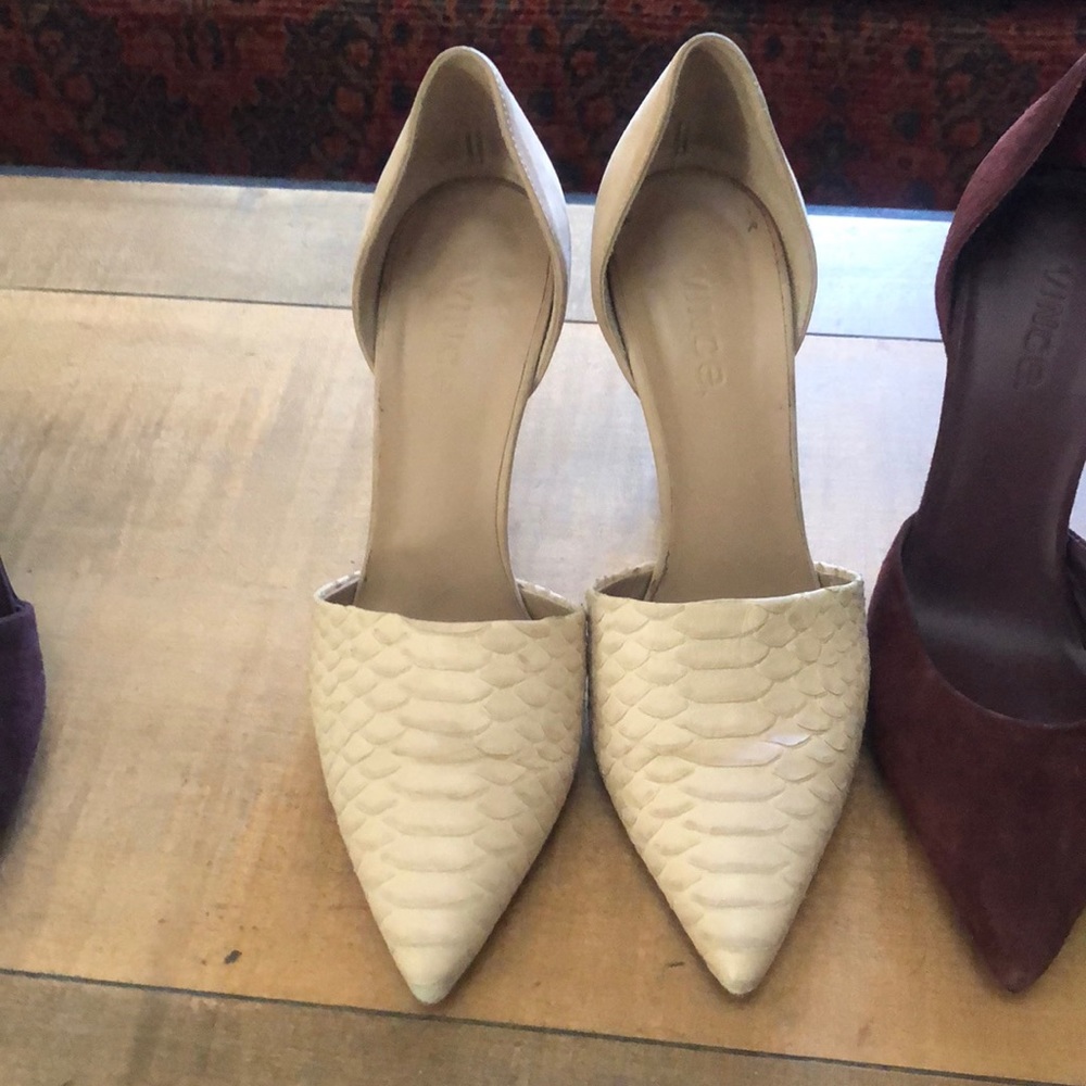 Vince beige croc leather heels